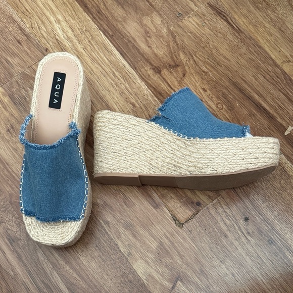 Aqua Denim Espadrille 4” Wedges for Women NWOT Sz 9.5M - Picture 1 of 11